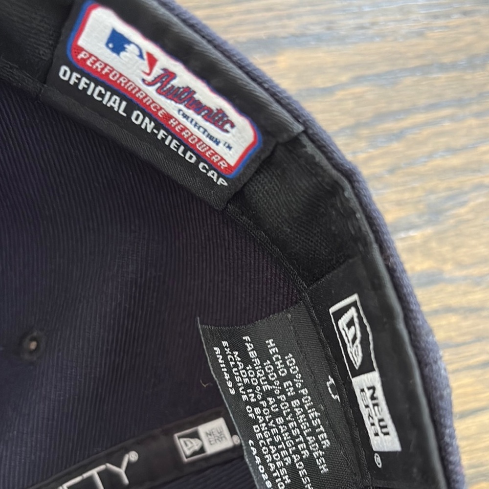 Men’s NWT On Field 59Fifty Navy Blue NY Fitted Baseball Cap- size 7 1/4 - Picture 2 of 6